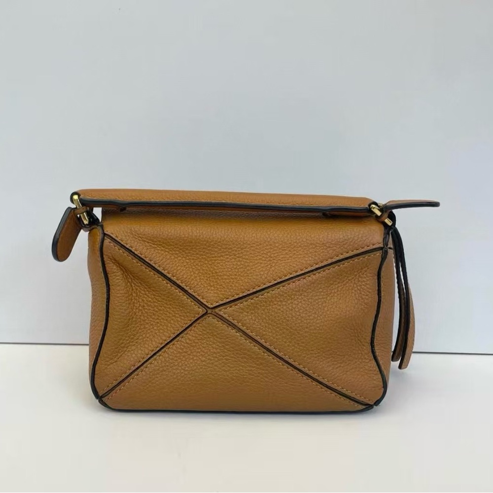 LOEWE Puzzle Mini Bag - Picture 2 of 5